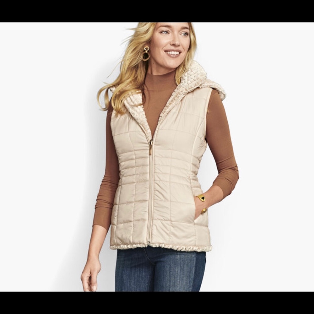 NWT 🍁 Reversible Faux-Far Vest - Picture 3 of 10